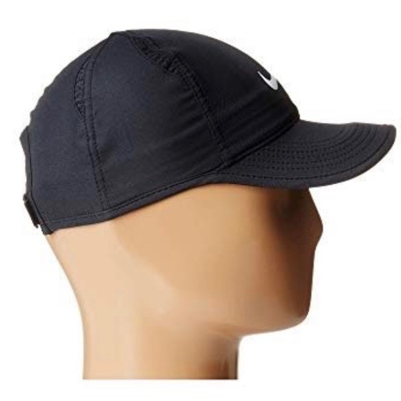 nike featherlight cap